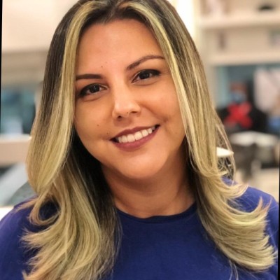 foto de uma pessoa fazendo uma avaliação profissional para o jefferson moraes