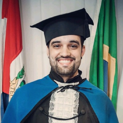 foto de uma pessoa fazendo uma avaliação profissional para o jefferson moraes