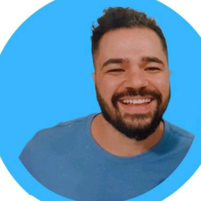 foto de uma pessoa fazendo uma avaliação profissional para o jefferson moraes